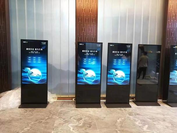 立式廣告機多場景應用指南 精準投放提升品牌價值
